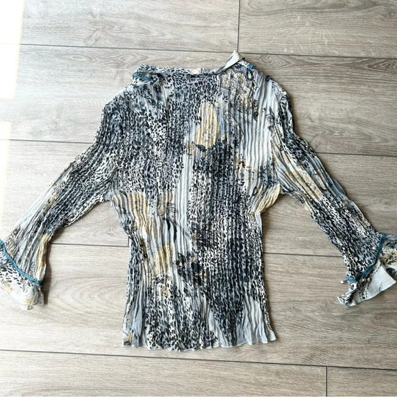 Funsport Animal Print  Sequins Ruffles Blouse - Picture 12 of 13